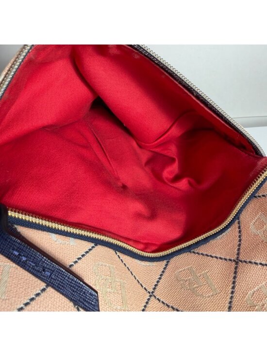 Vintage Dooney Bourke Peach Maxi Quilt Navy Blue Leather Trim Crossbody Bag - Picture 12 of 16